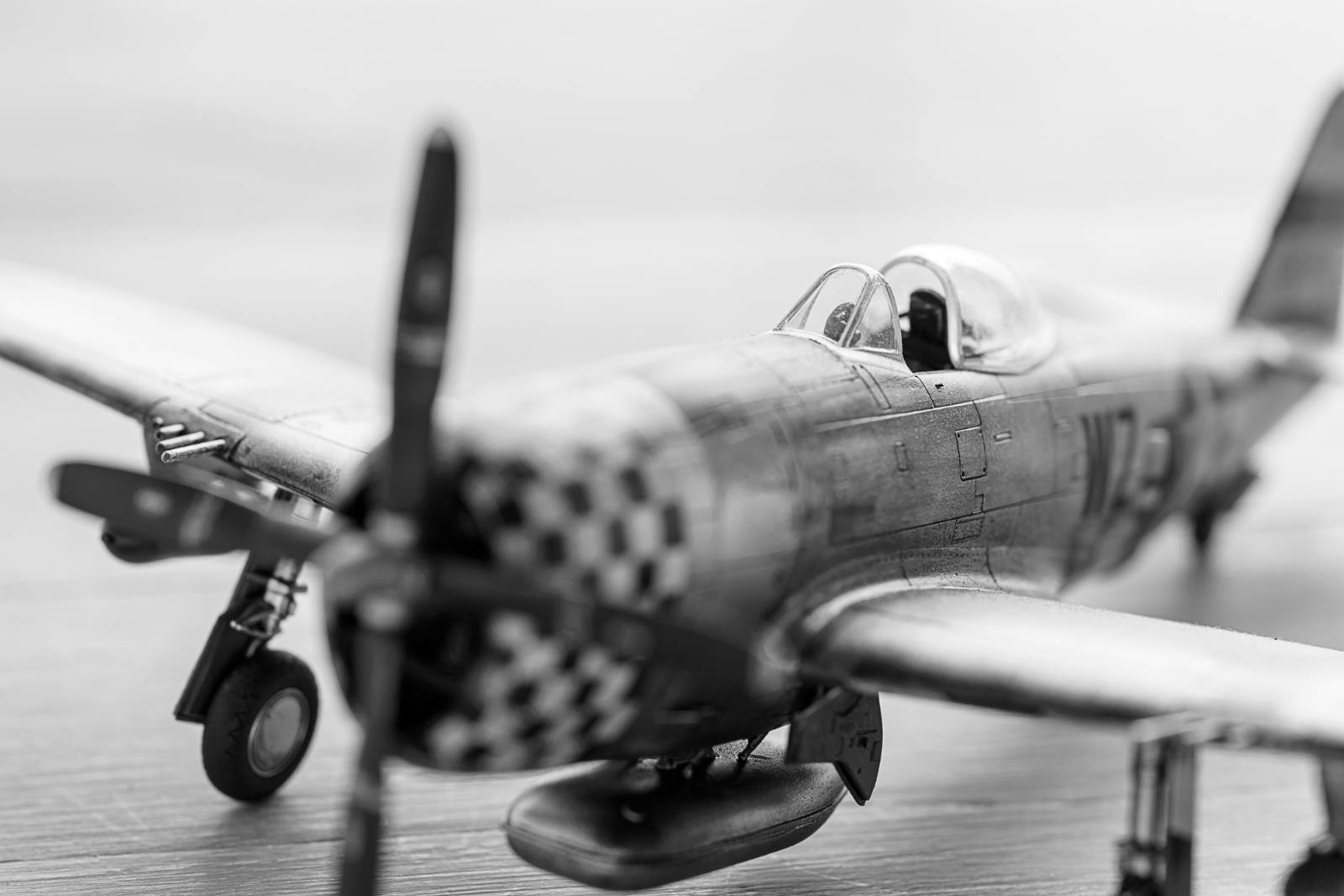 Un modellino di aereo a elica